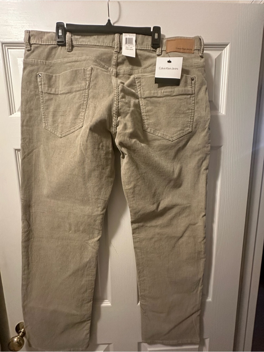 NWT Men’s Calvin Klein Light Beige Corduroy Trousers - Size 40x32
